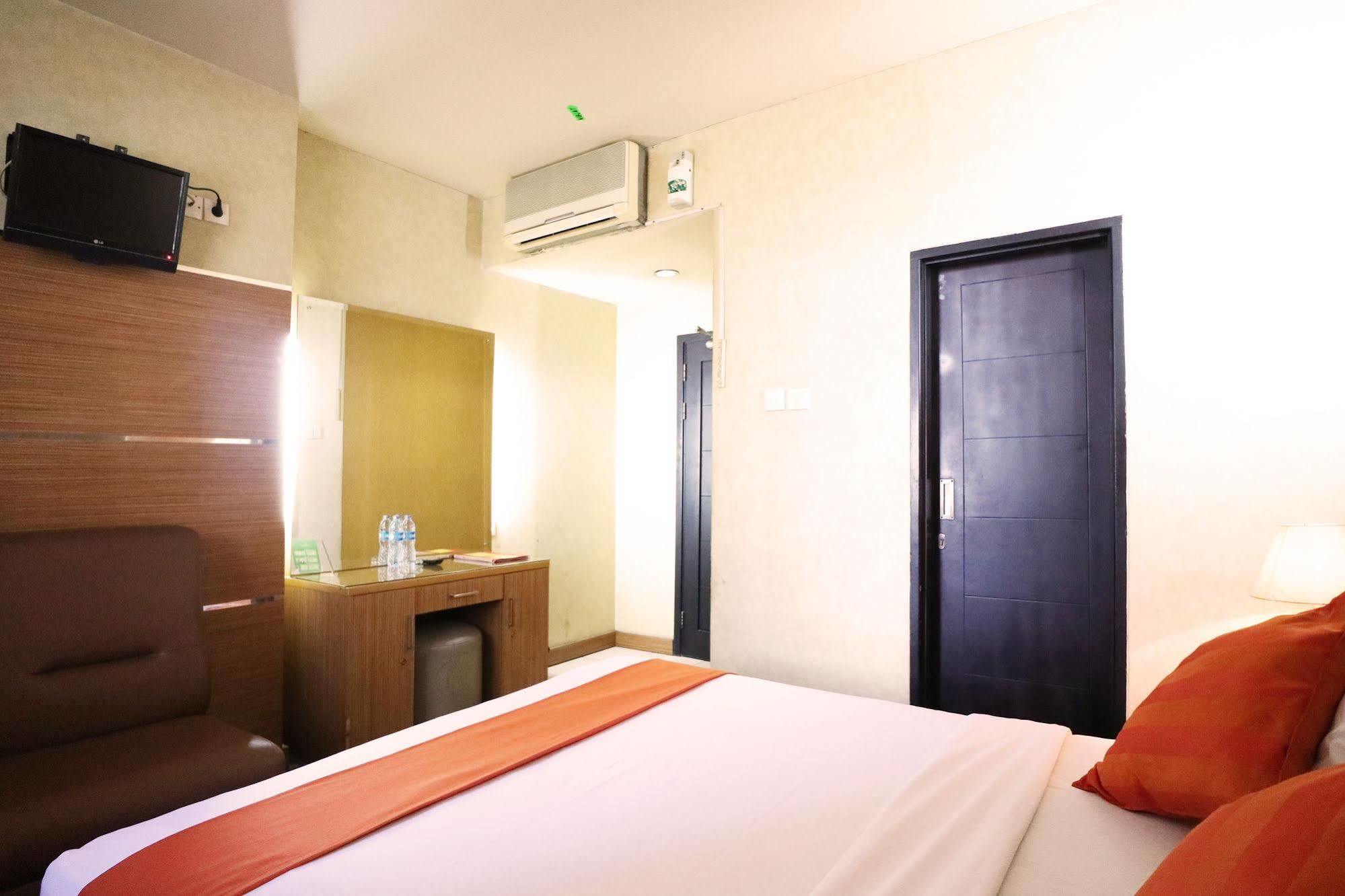 Mirah Hotel Jakarta Ngoại thất bức ảnh